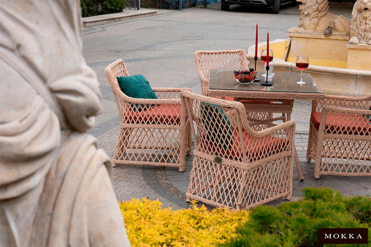 Комплект мебели MOKKA VILLA ROSA (стол обеденный квадратный, 4 кресла 